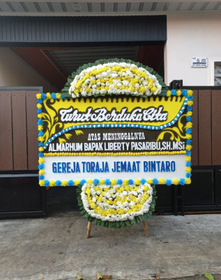 Papan Bunga Duka di Gading